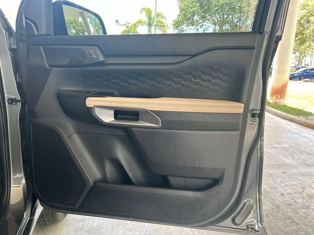 Used 2025 Gray Ford XLT image 25