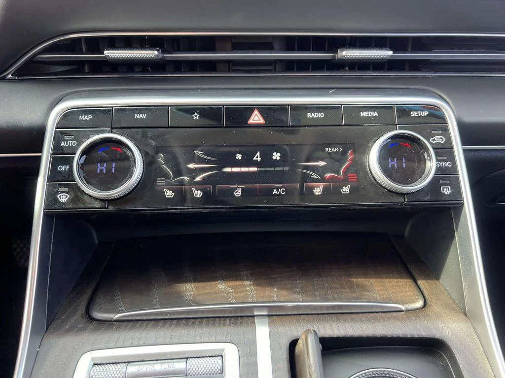 Used 2024 Alta White Genesis 3.5T 7P (A8) image 26