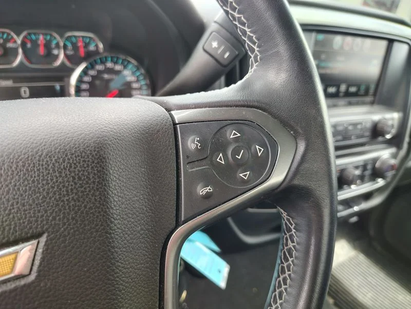 Used 2018 Red Chevrolet LT image 14