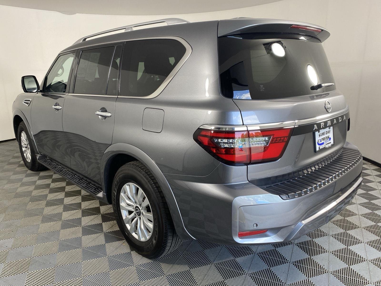 Used 2024 Gun Metallic Nissan SV image 7