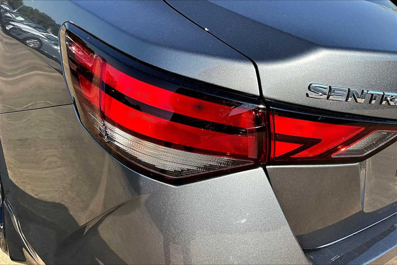 Used 2025 Gun Metallic Nissan SV image 12