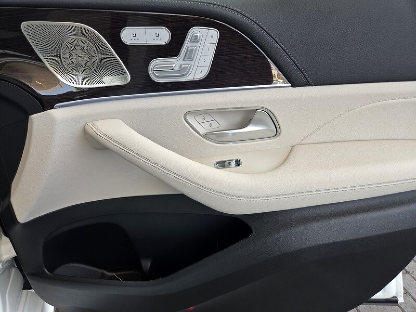 New 2026 Polar White Mercedes-Benz GLE 450 4MATIC® Coupe image 20