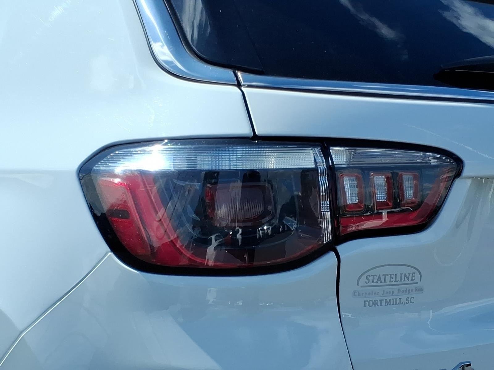 Used 2024 Bright White Clearcoat Jeep Latitude image 16