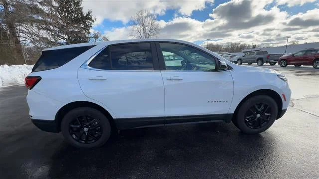 Used 2023 Summit White Chevrolet LT image 9