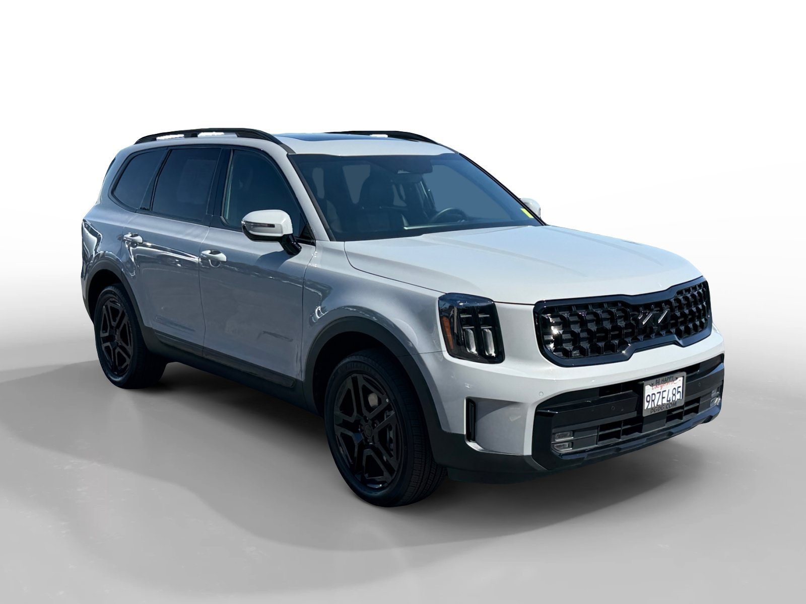 Used 2025 Gray Kia SX X-Line image 7