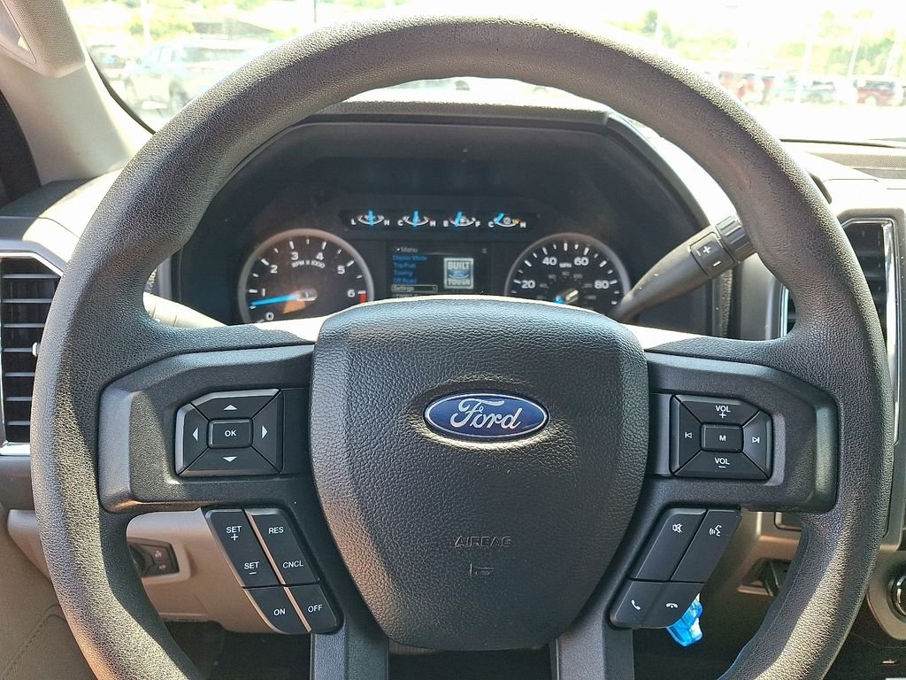Used 2018 Silver Ford XLT image 19
