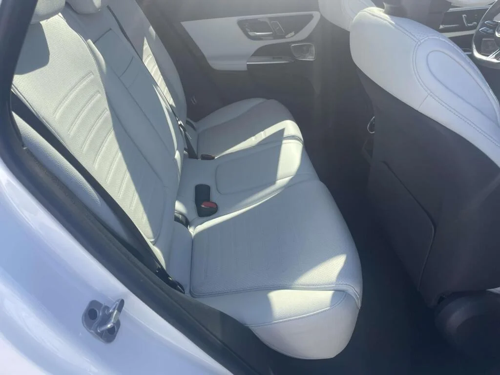 Certified Used 2024 Polar White Mercedes-Benz GLC 300 image 20