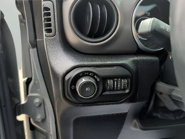 Used 2022 Gray Jeep Unlimited Sport S image 16