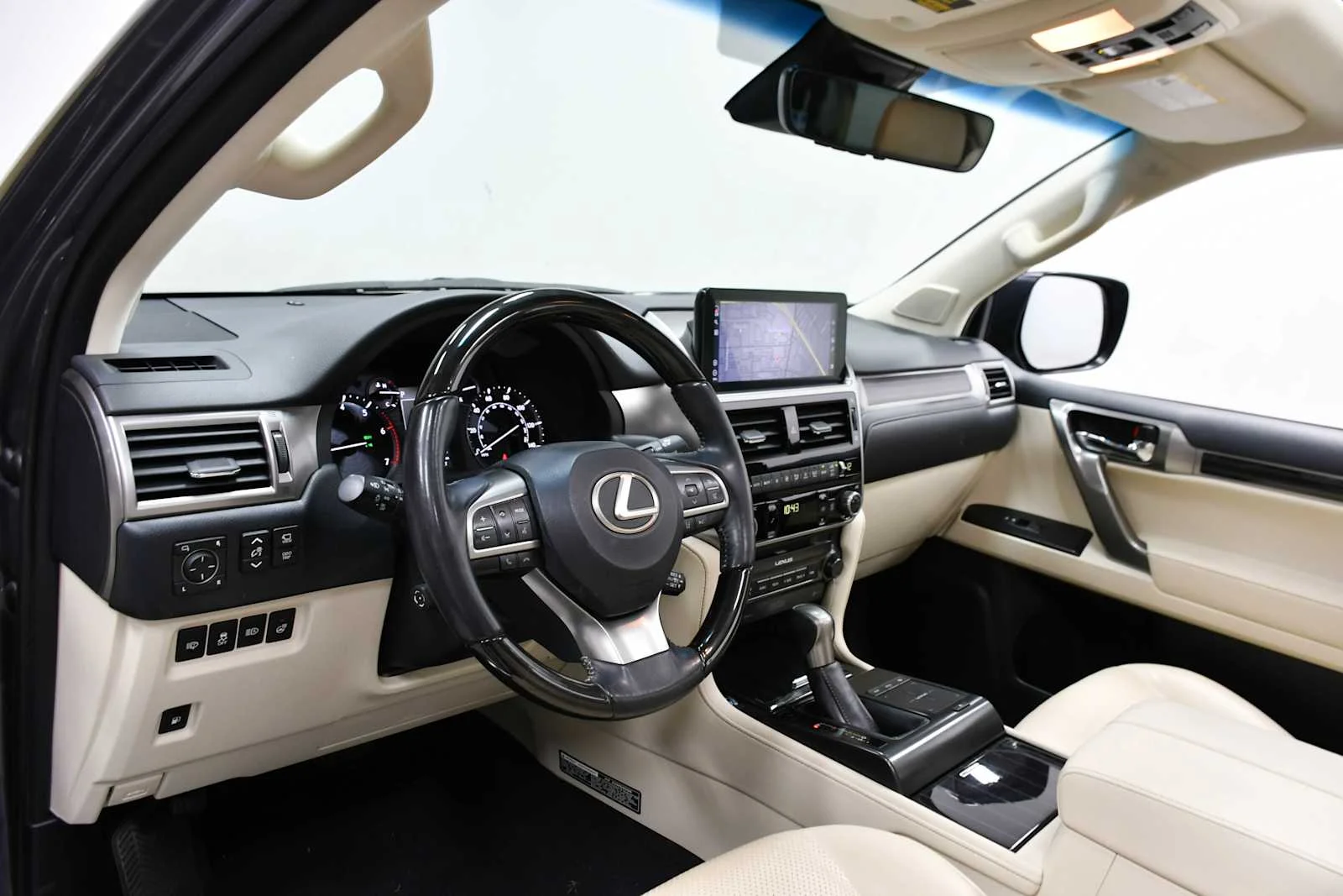 Certified Used 2023 Nebula Gray Pearl Lexus Luxury image 17