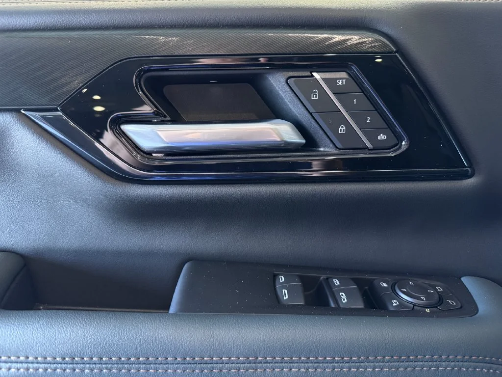2026 GMC Yukon AT4 - Photo 30