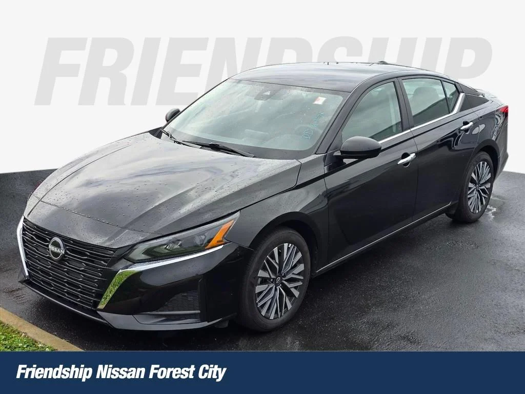 Used 2025 Black Nissan 2.5 SV image 1