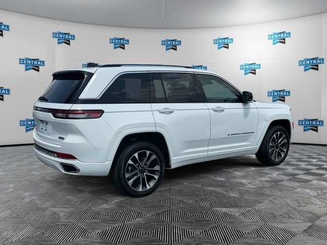 Used 2022 White Jeep Overland 4xe image 6