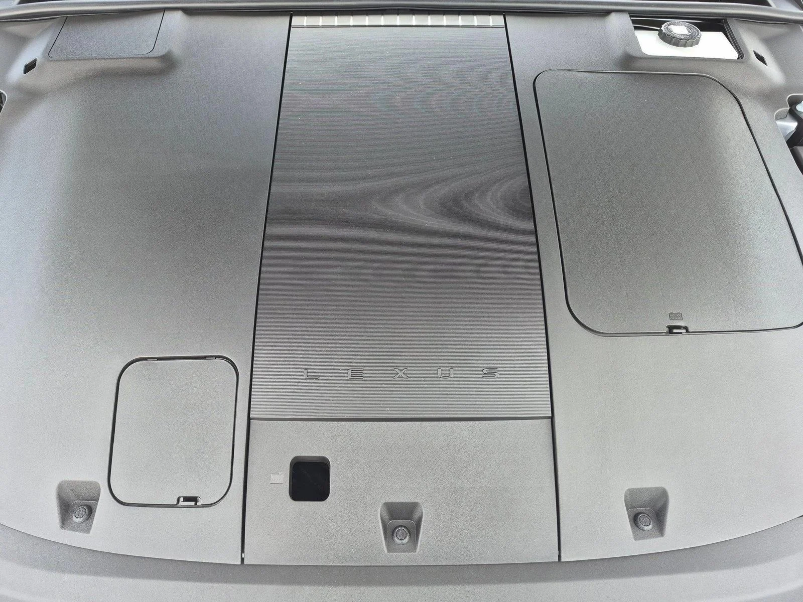 New 2026 Iridium Lexus ES 350e LUXURY image 16