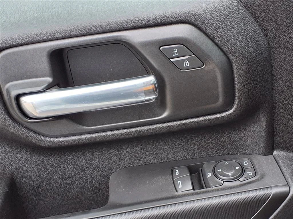 2025 GMC Sierra 3500HD Pro - Photo 14