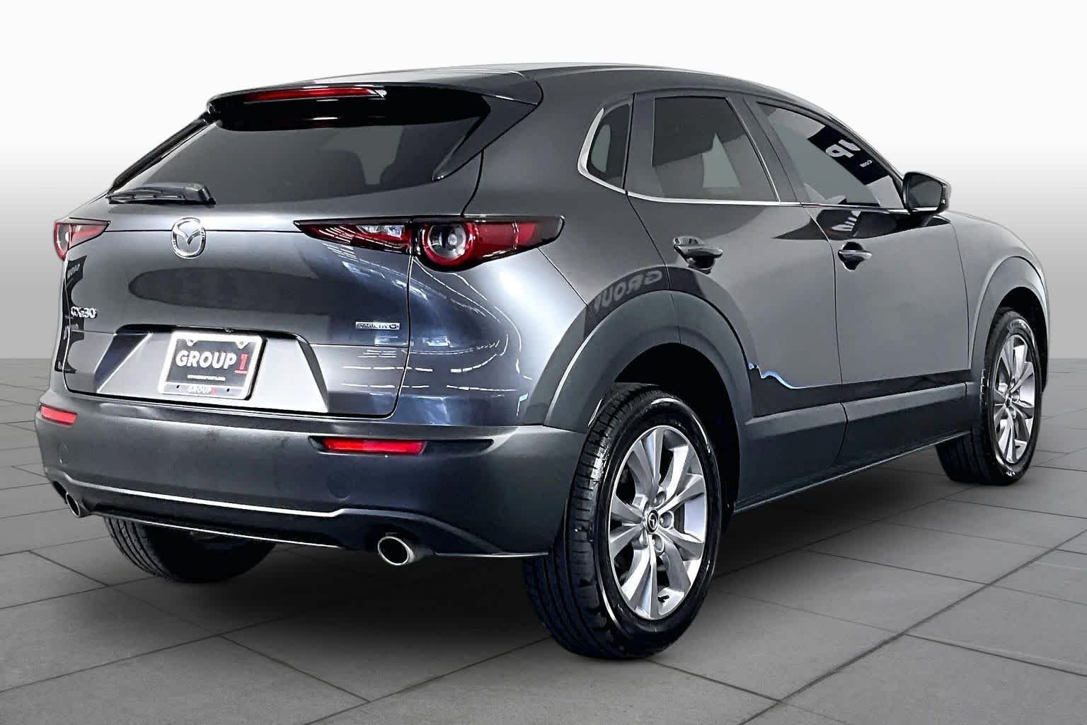 Used 2021 Machine Gray Metallic Mazda Preferred image 12