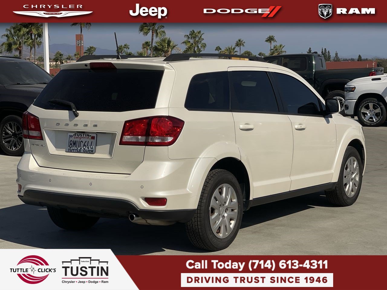 Used 2019 White Noise Tri-Coat Dodge SE image 15
