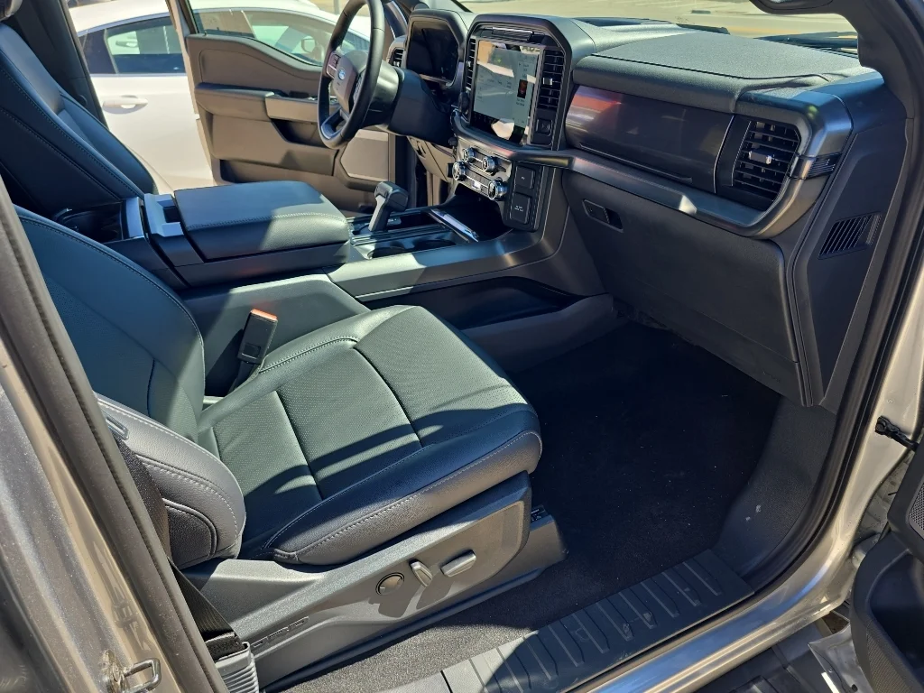 2025 Ford F-150 Lariat - Photo 39