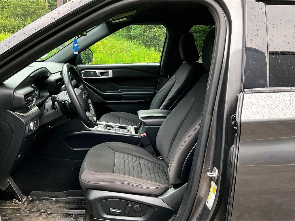 Used 2020 Gray Ford XLT image 6