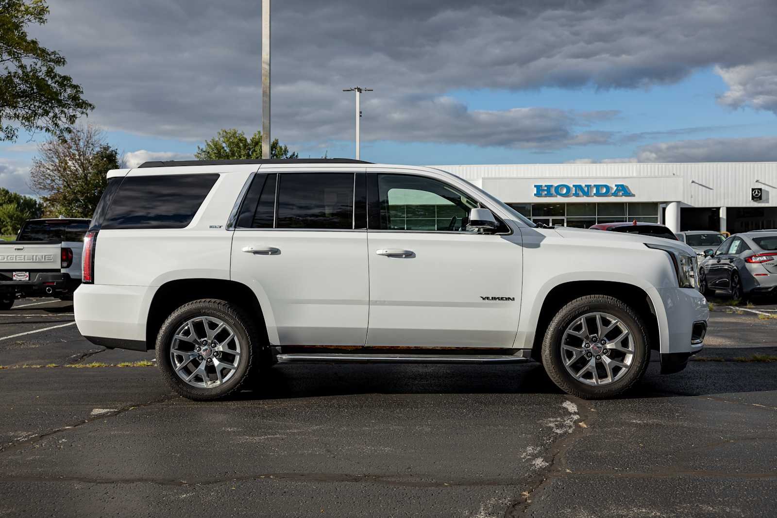 Used 2016 Summit White GMC SLT image 8
