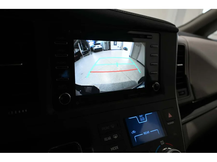 Used 2019 BLACK Toyota XLE Mobility Handicap Van image 35