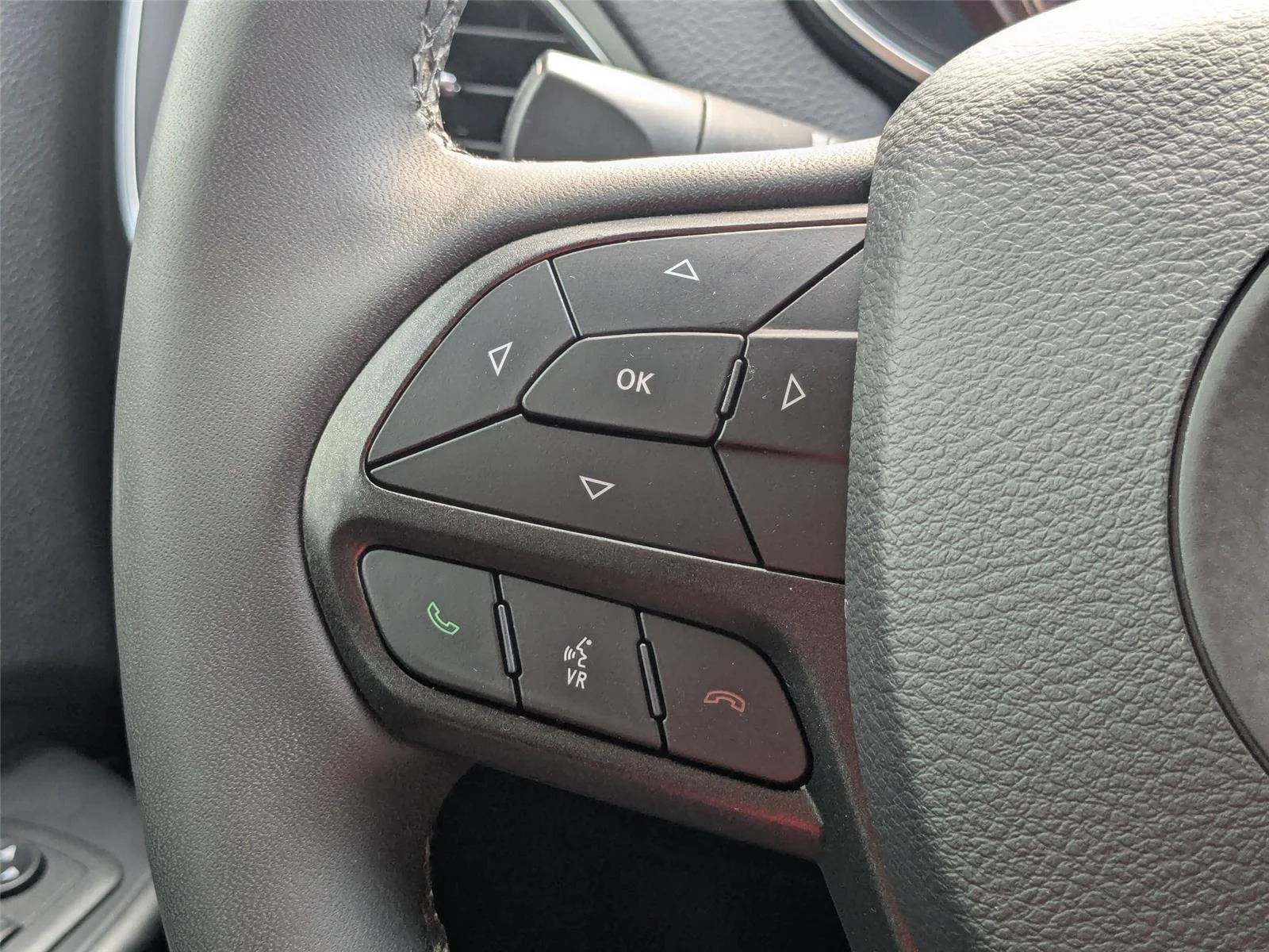 Used 2022 GRAY Jeep Trailhawk image 19