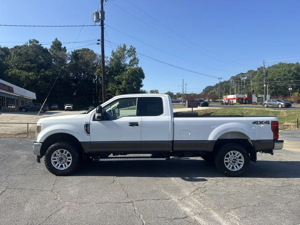 Used 2019 White Ford XLT image 4