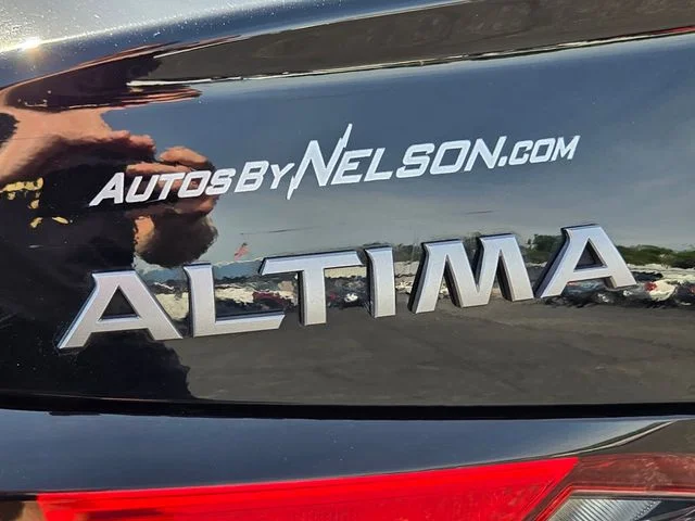 Used 2025 Black Nissan 2.5 SV image 16