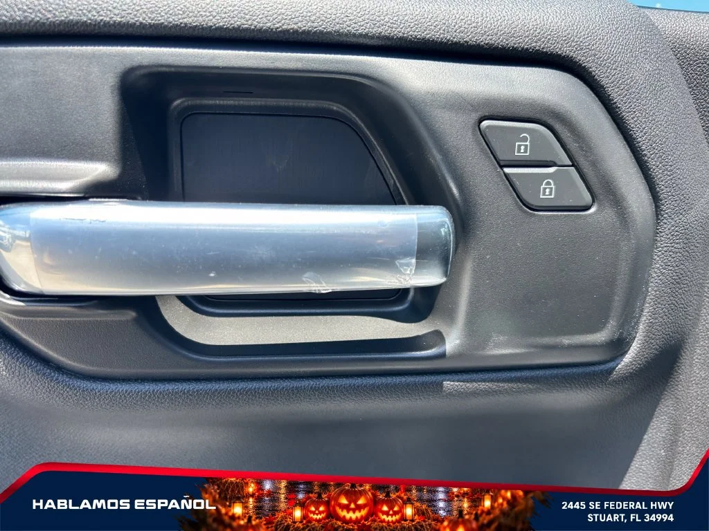 New 2026 Summit White GMC Pro image 12