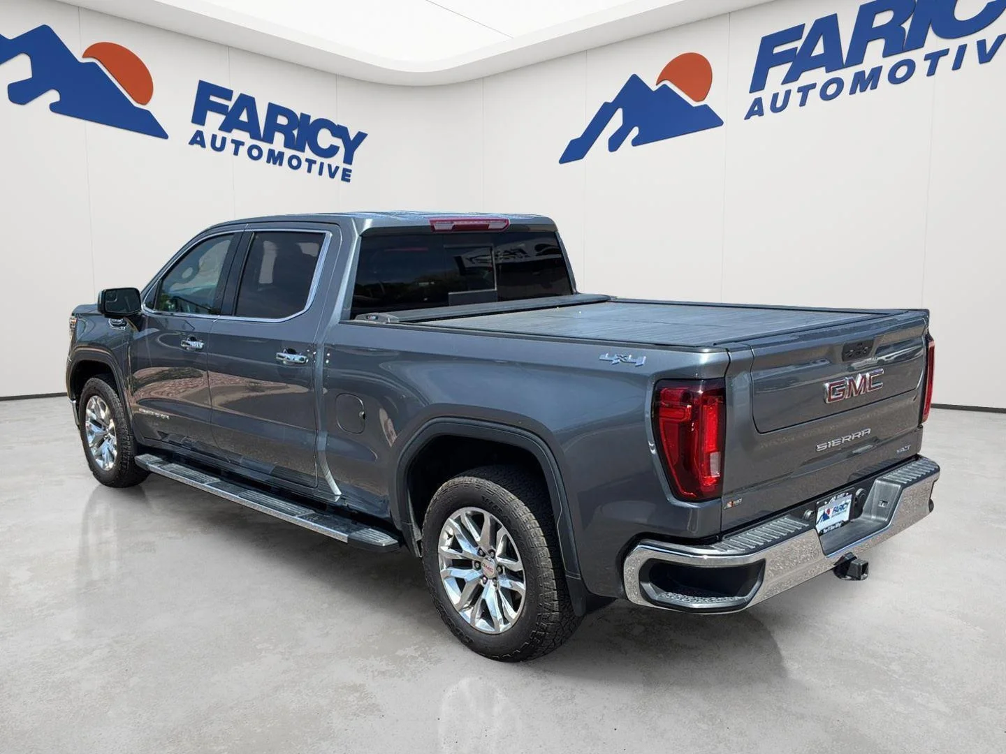 Used 2021 Satin Steel Metallic GMC SLT image 7