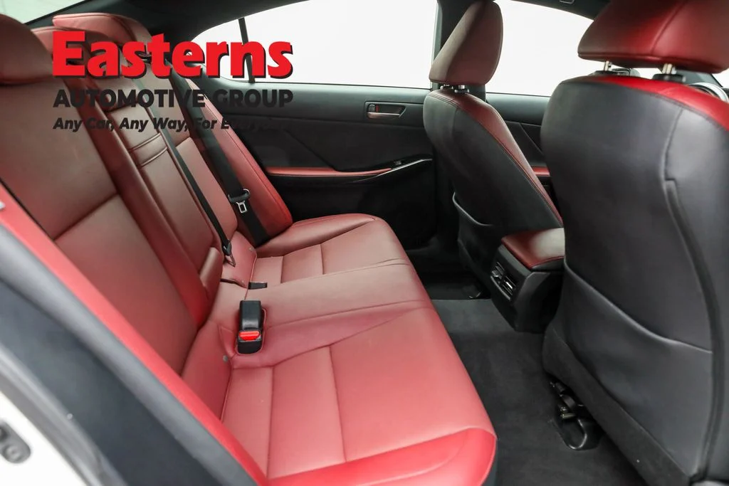 Used 2021  Lexus 300 image 22