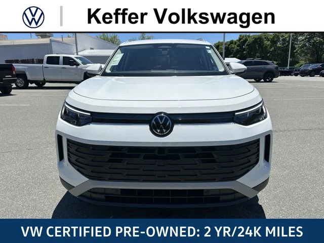 Certified Used 2025 White Volkswagen 2.0T SE image 10