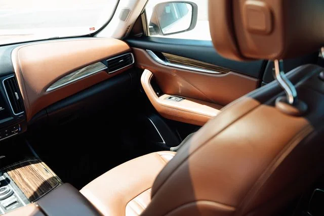 2017 Maserati Levante S - Photo 6