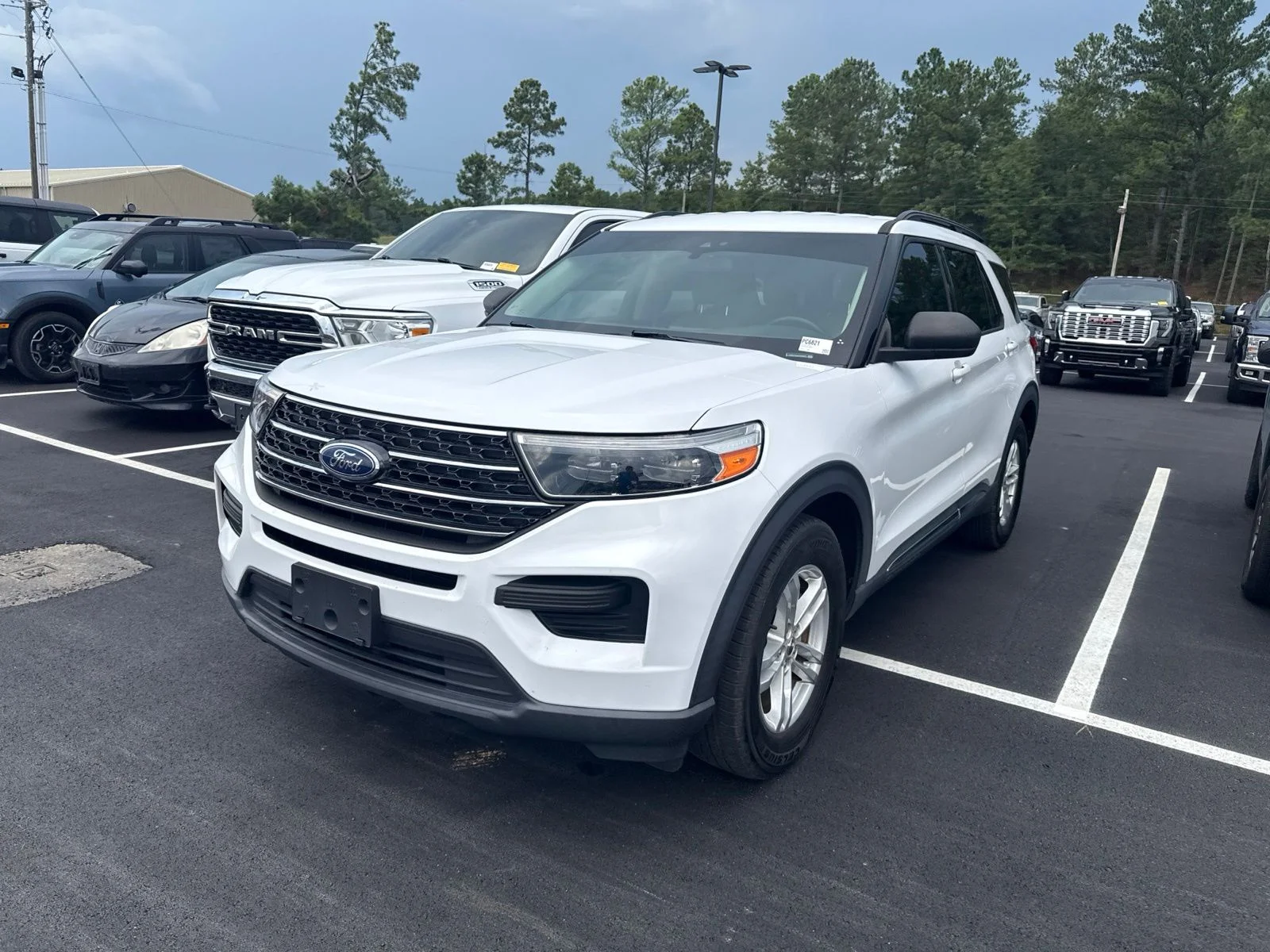 Used 2020 White Ford XLT image 2