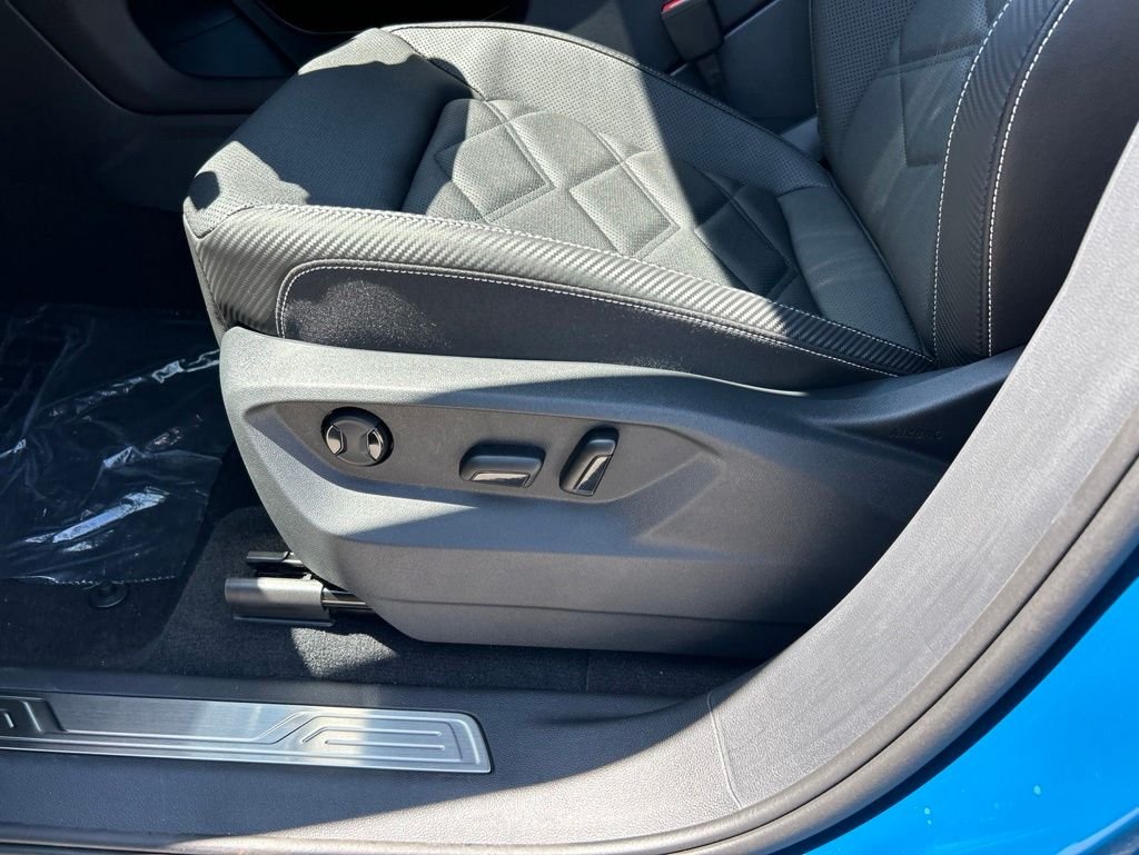 New 2026 Blue Volkswagen 2.0T SE w/Technology image 16