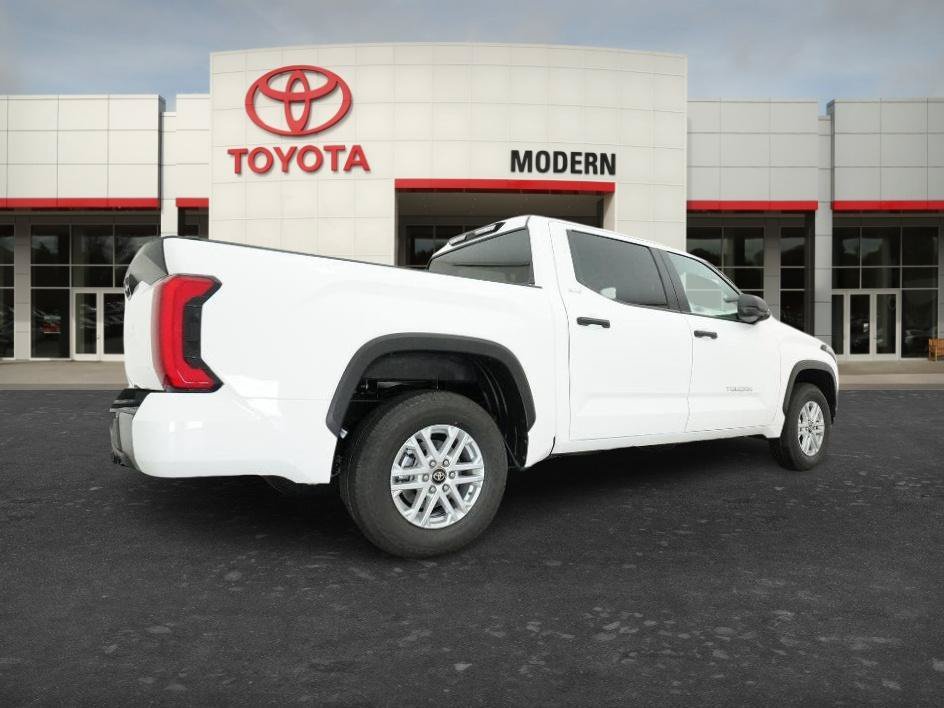 New 2026 Ice Cap Toyota SR5 image 6