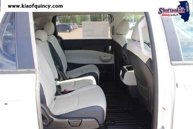 New 2026 White Kia EX image 18