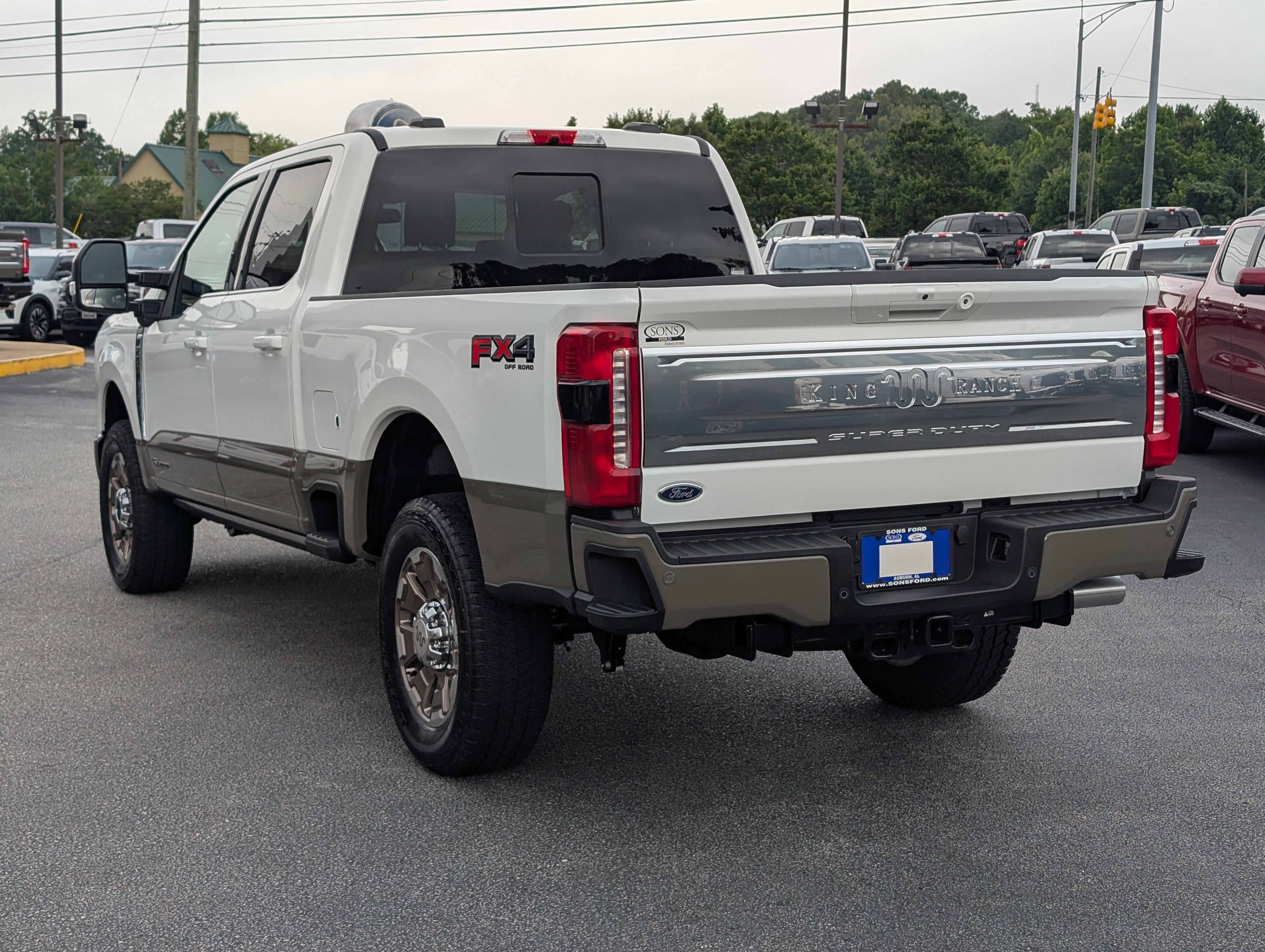 New 2026 Star White Metallic Tri-Coat FORD F-250® King Ranch® image 13
