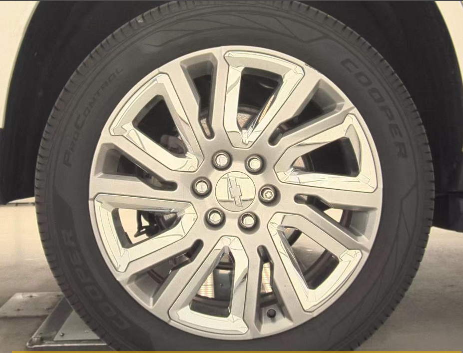 Used 2021 White Chevrolet Premier image 19