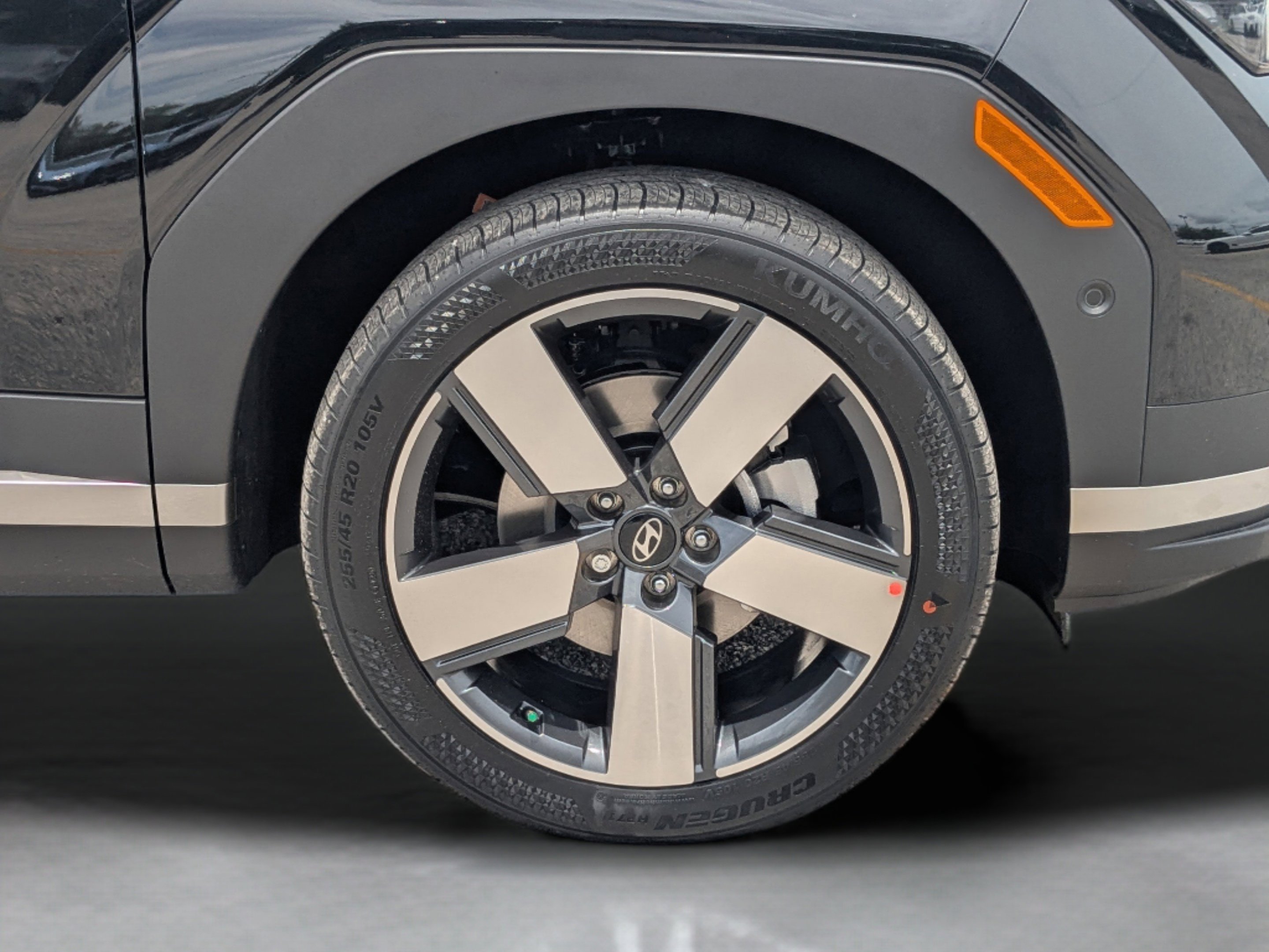 New 2026 Phantom Black Hyundai Limited AWD image 11