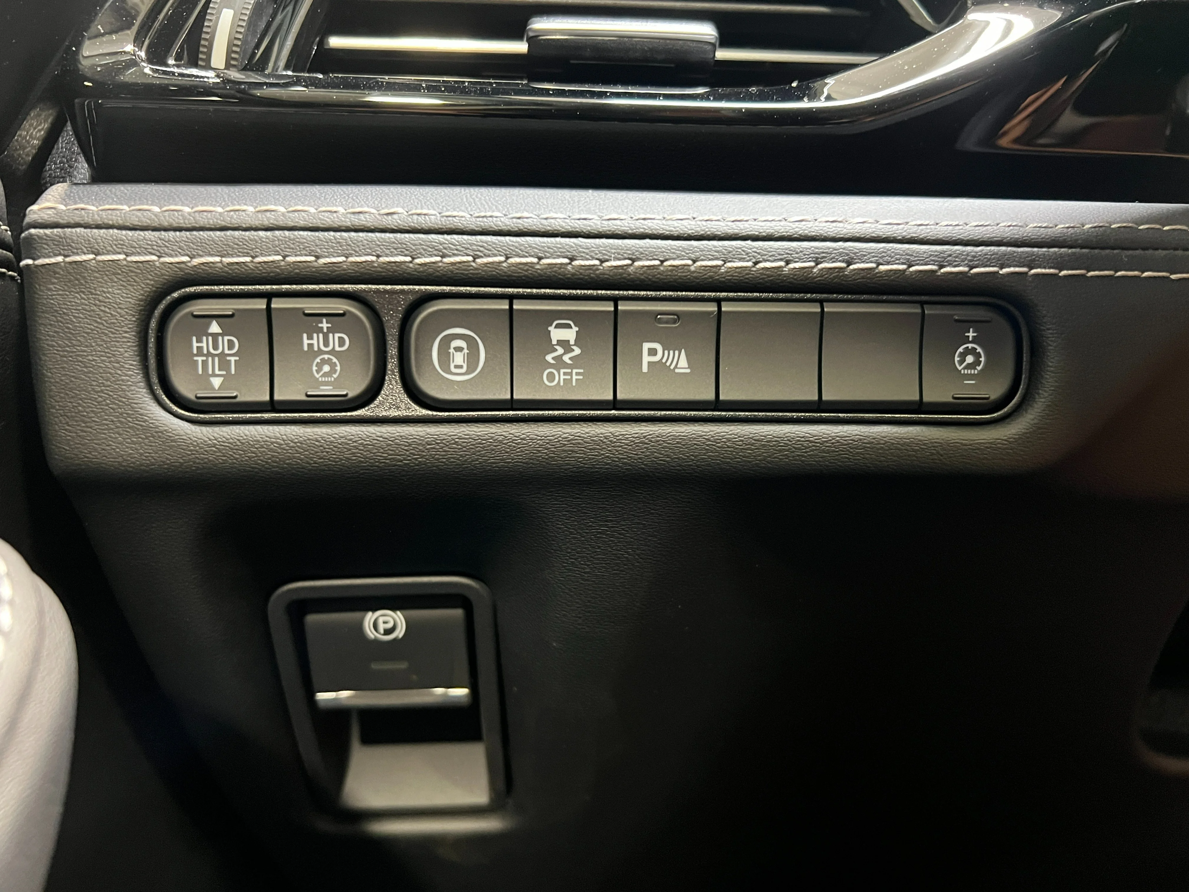 New 2026 Liquid Carbon Metallic Acura w/Advance Package image 16
