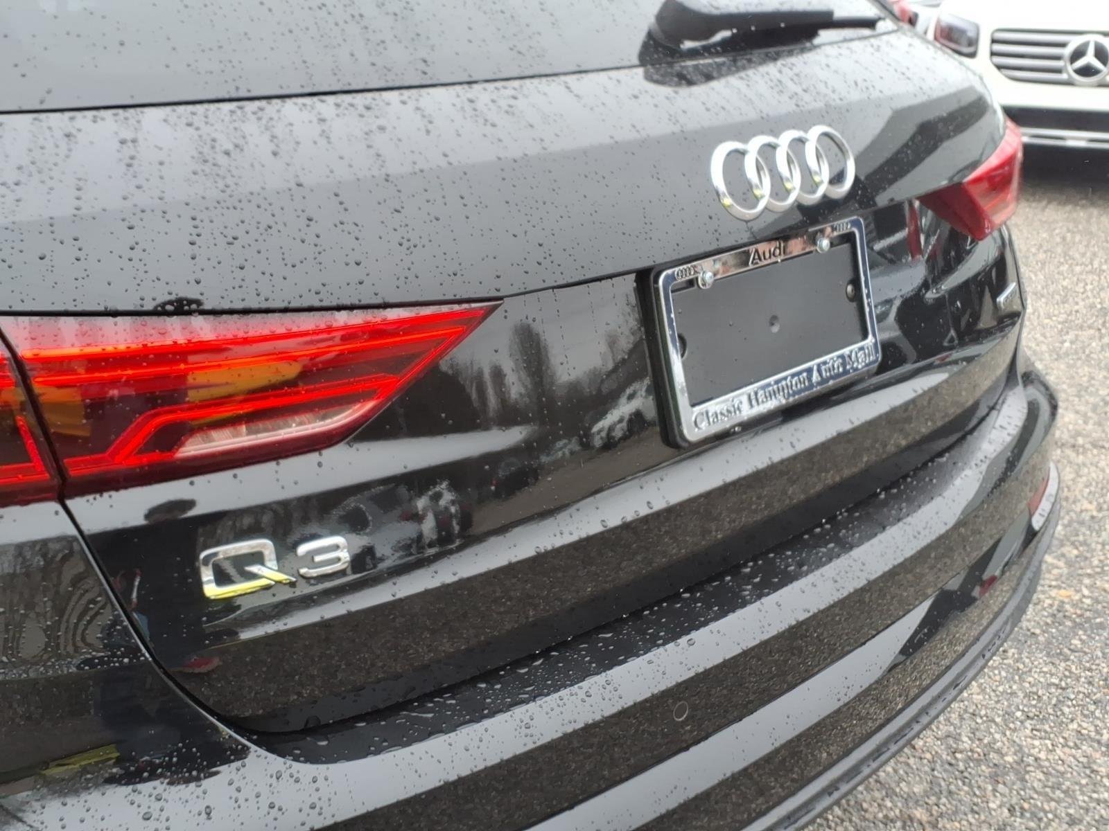 Used 2025 Mythos Black Metallic Audi S line Premium image 9