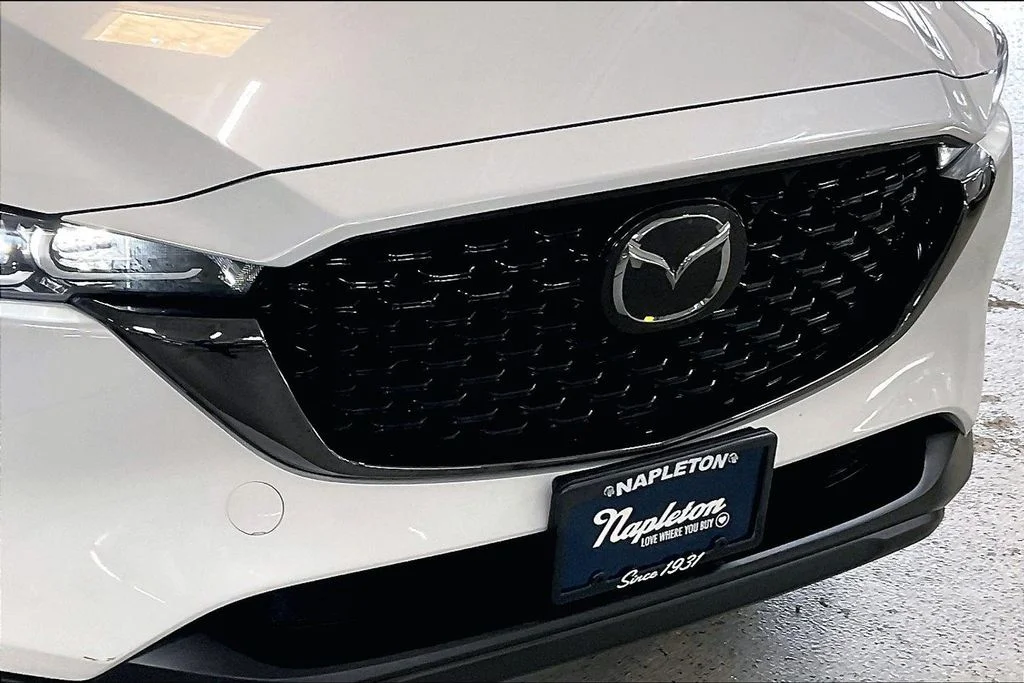 Certified Used 2025 White Mazda 2.5 S Carbon Edition image 31
