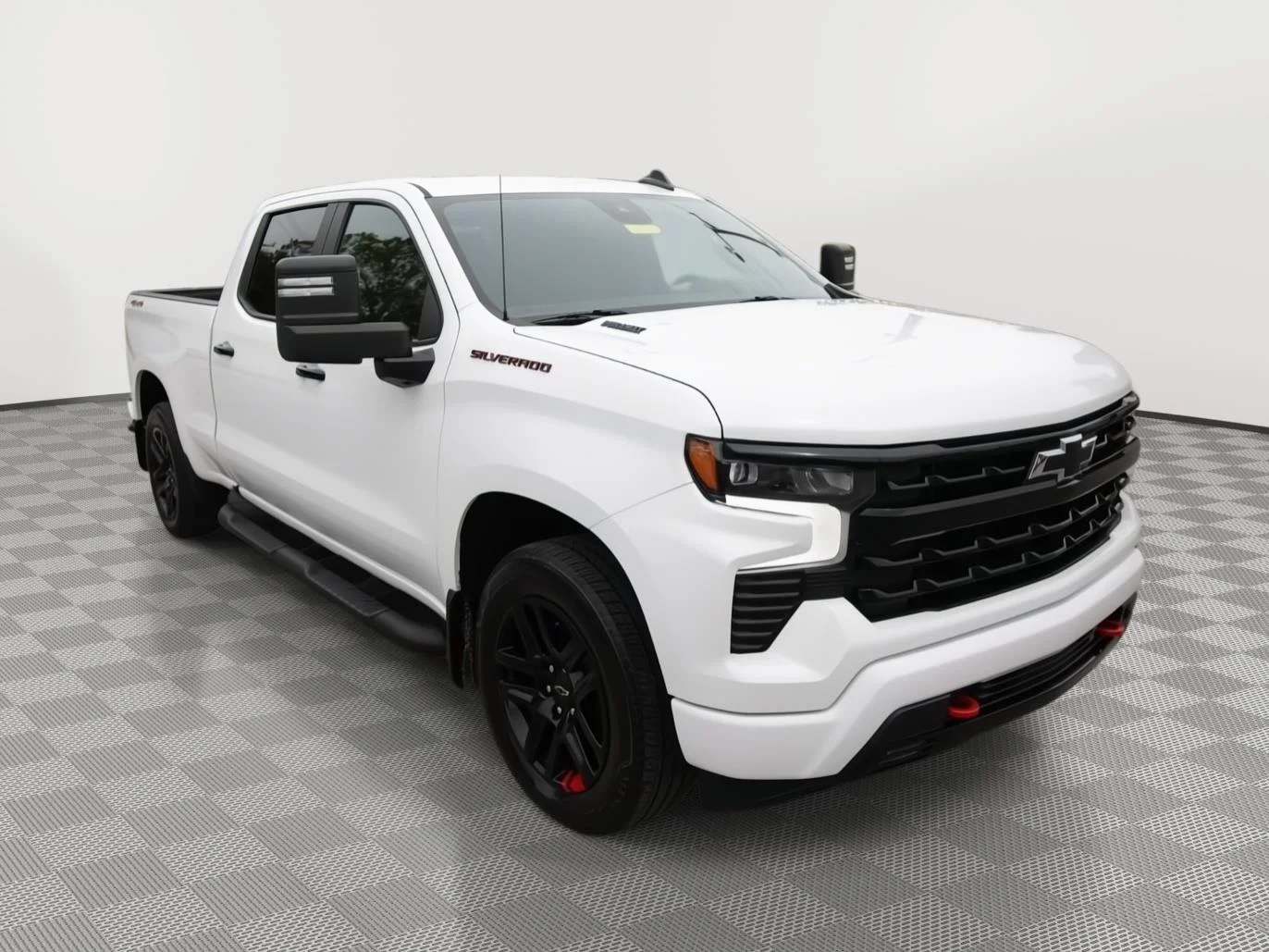 Used 2024 Summit White Chevrolet RST image 3