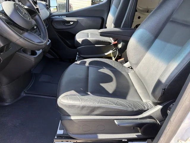 Used 2025 White Mercedes-Benz Cargo 144 WB image 17