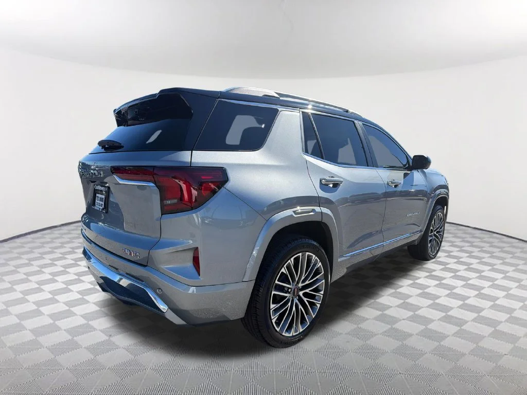 Used 2026 Silver GMC Denali image 5