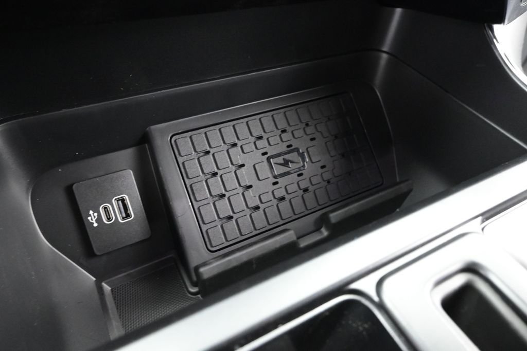 New 2026 Carbonized Gray Metallic Ford XLT image 17