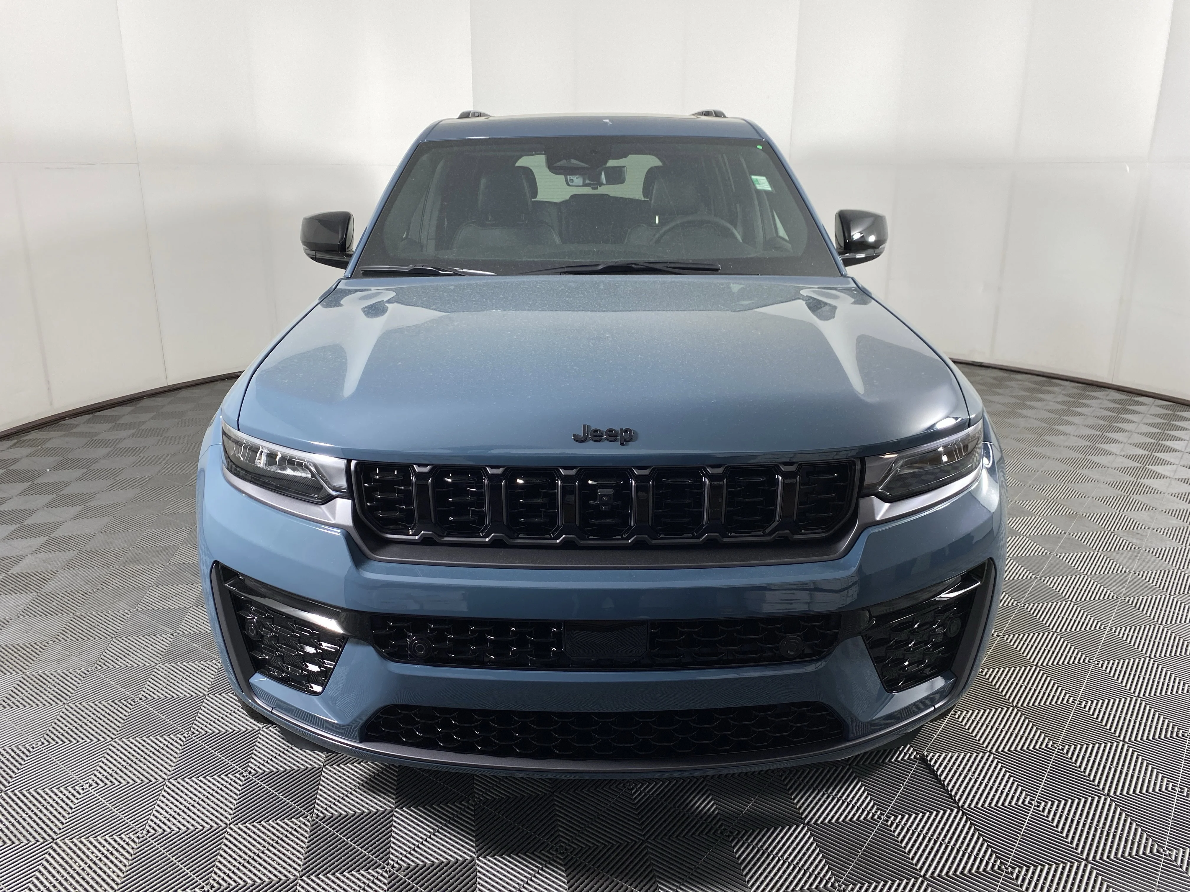 New 2026 Steel Blue Exterior Paint Jeep Limited Reserve image 12