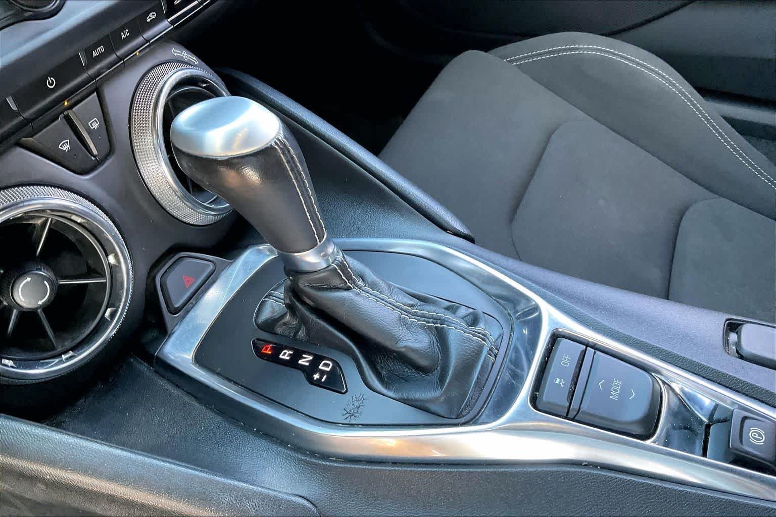 Used 2020 RIVERSIDE BLUE METALLIC Chevrolet 1LT image 15