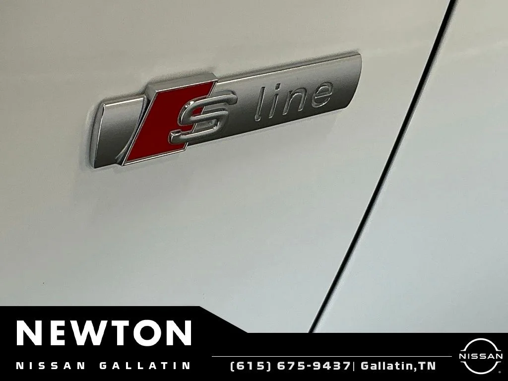 Used 2025 Arkona White Audi Premium image 10