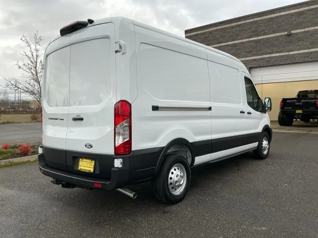 New 2026 Oxford White Ford Base image 4